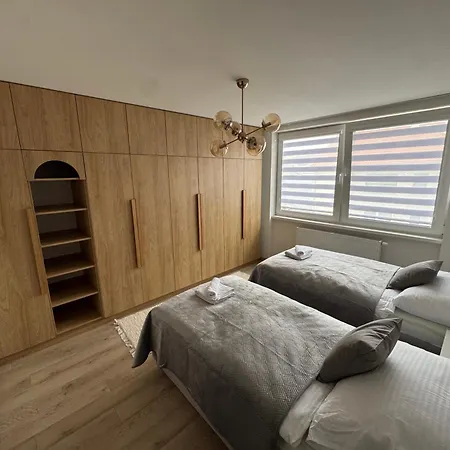 Apartment Aura *