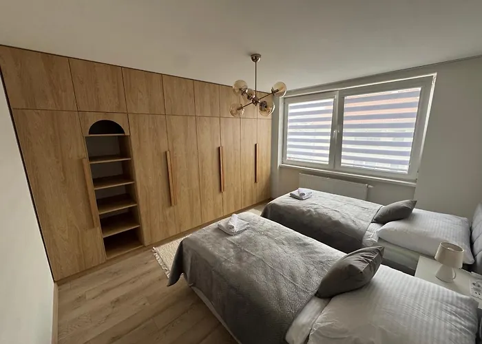 Apartment Aura *